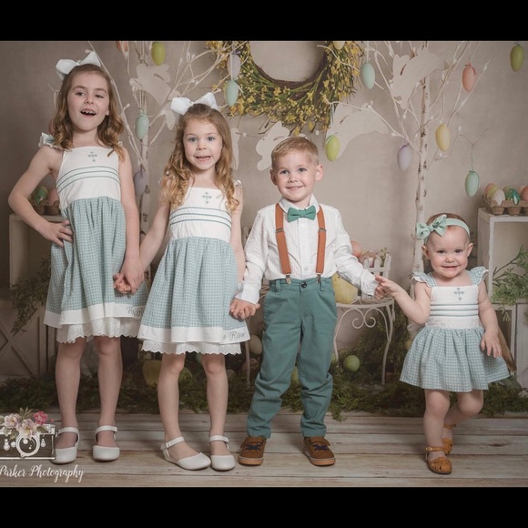 Meet your Posher, Mitzi - Picture 6 of 8